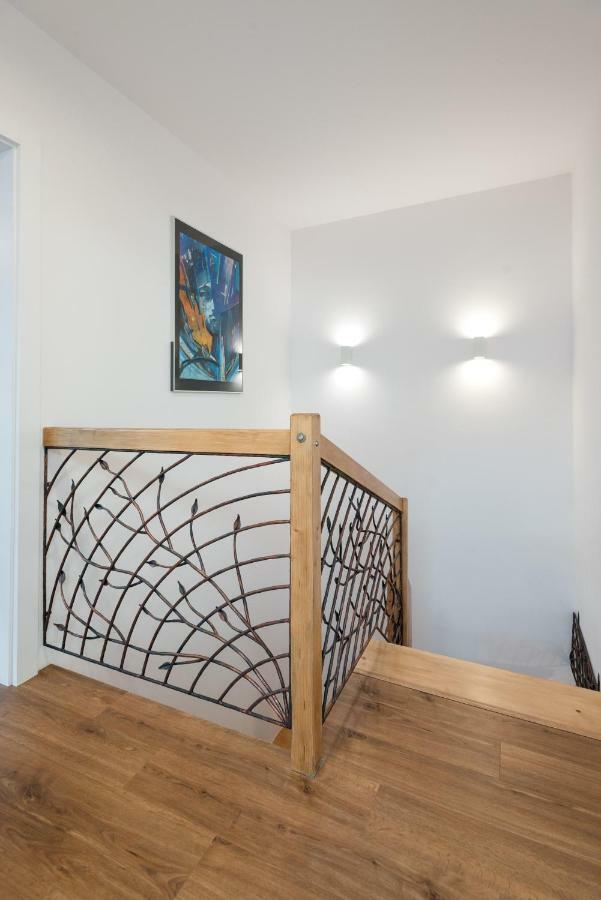 Apartment Old Town, Kazimierz, Large Luxurious, 2 Bedroom 2 Bathroom, Airco Krakow
